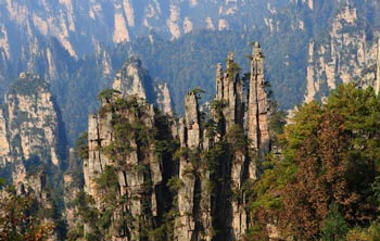 長沙出發(fā)到黃龍洞、張家界森林公園、天門山、鳳凰五日游